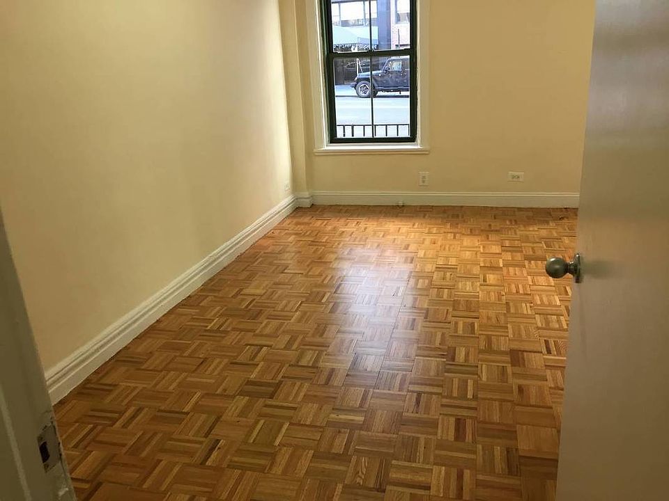 2nd image of 510 E 79th St APT 1B