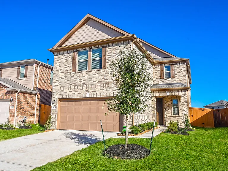 8138 Leisure Point Dr — Photo 1