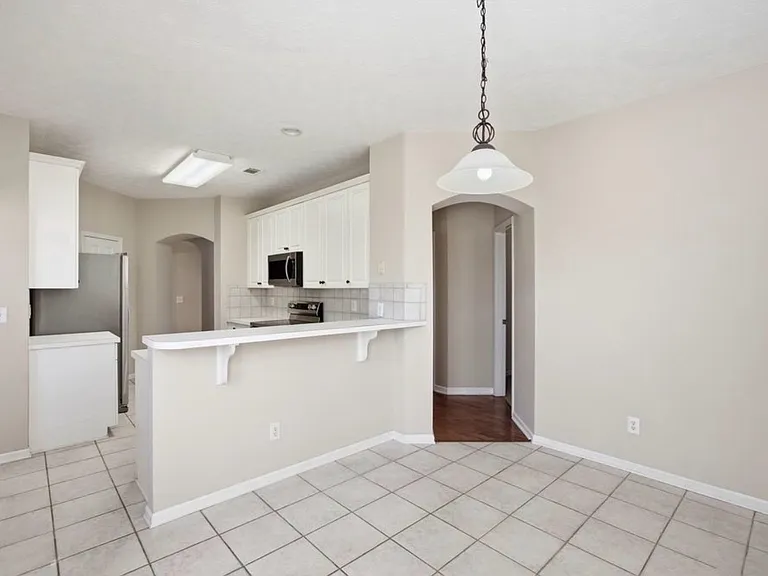 8349 Grayson Grv — Photo 13