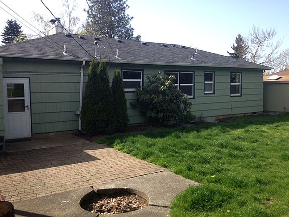 2nd image of 107 SE 90th Ave