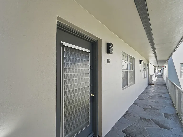 226 Normandy E #E — Photo 22