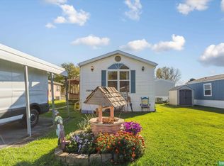 15058 Howe Plz, Omaha, NE 68144