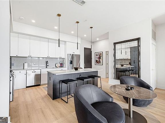 4th image of 675 Drewry St #507