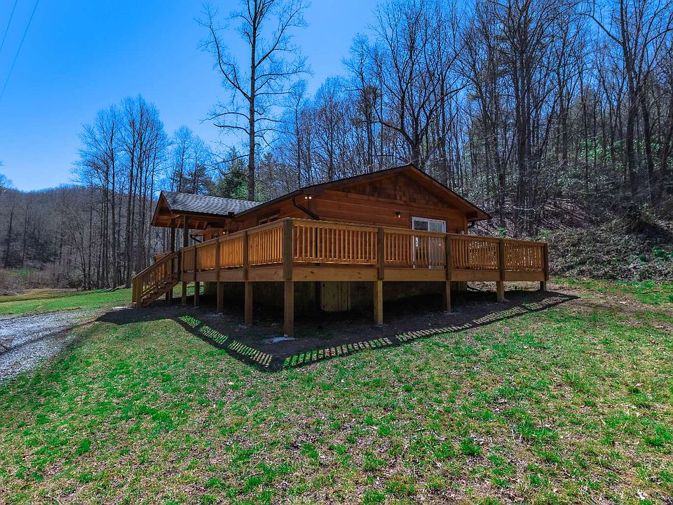 2nd image of 71 Hummingbird Ln