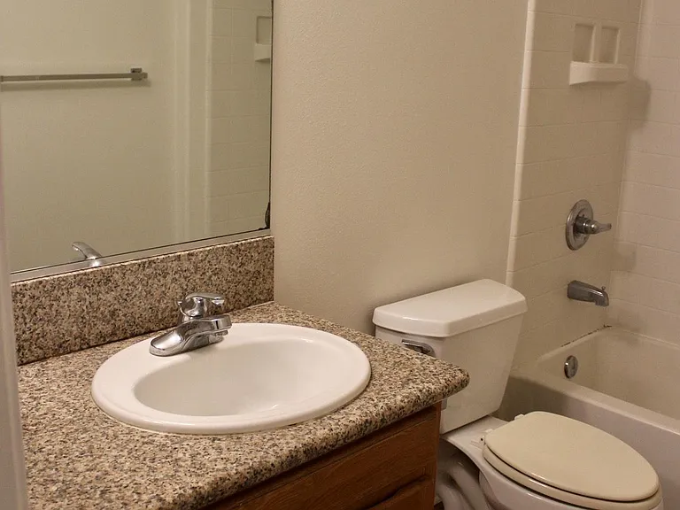 3840 Mount Vernon Ave — Photo 13