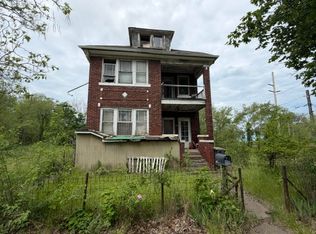 304 Polk St, Gary, IN 46402