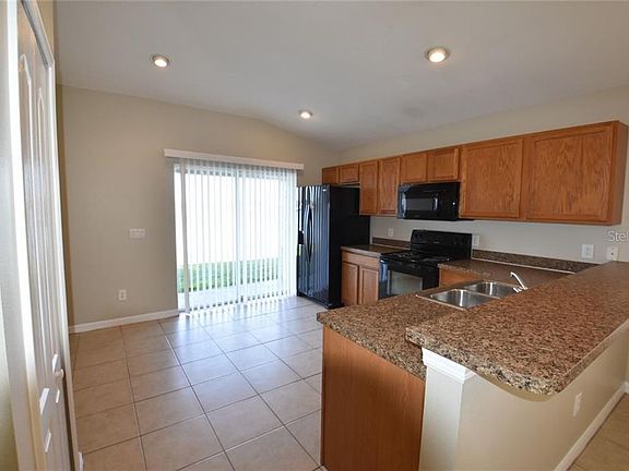 3rd image of 31309 Triborough Dr