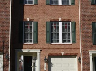 1033 Hotchkiss Pl, Fredericksburg, VA 22401