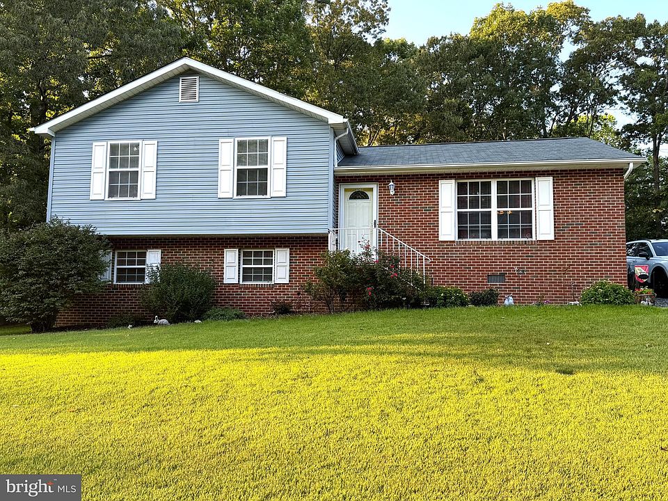 1st image of 20725 Wolftrap St