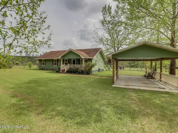 395 Fairley Rd, Lumberton, MS 39455