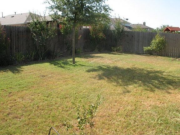 2nd image of 2041 Cambria Dr