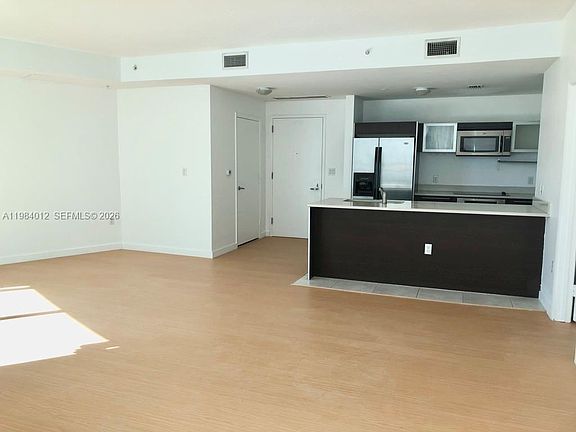 2nd image of 1717 N Bayshore Dr #444