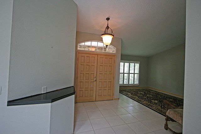2nd image of 2048 Sawgrass Dr