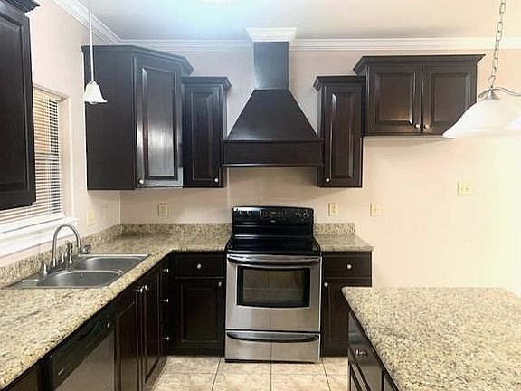4th image of 707 Saint James Dr APT 505