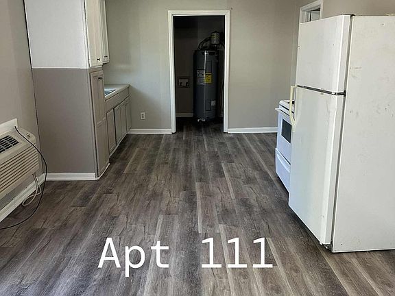 5th image of 111 Creamery St