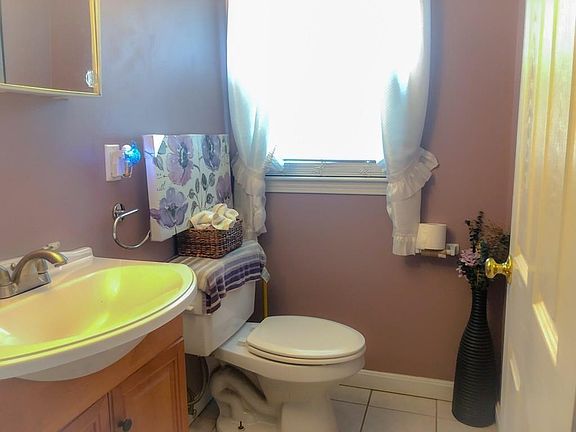 5th image of 273 Cocasset St #273