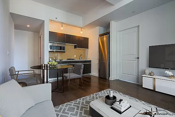 Rented by Platinum Properties | media 2