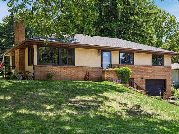 2nd image of 2356 Top Hill Cir