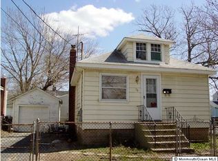 38 Ocean Ave, Middletown, NJ 07748