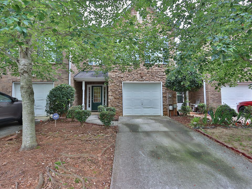 1st image of 150 Fern Crest Dr