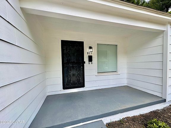 2nd image of 825 Margin St