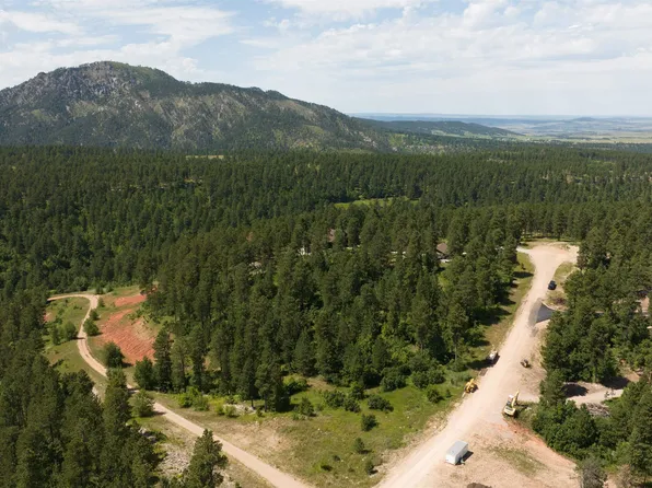 20285 Tanager Ct, Spearfish, SD 57783