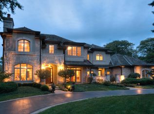 1241 Lindenwood Dr, Winnetka, IL 60093