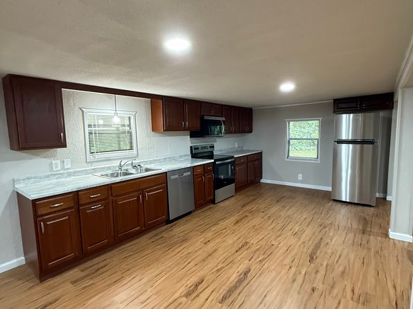 176 Buffalo Bluff Rd