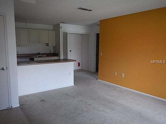 4th image of 9481 Highland Oak Dr Unit 914