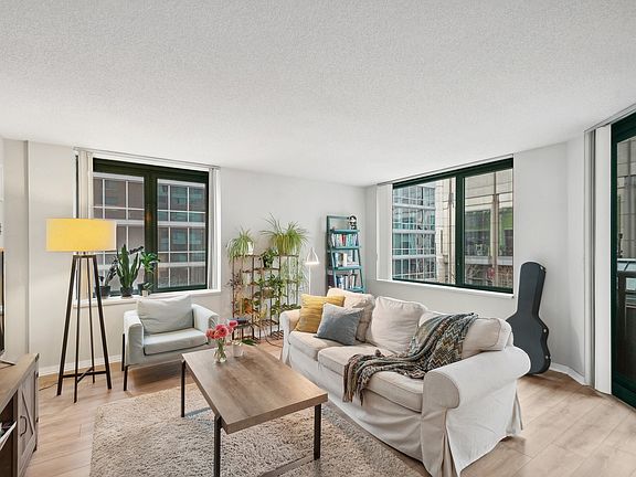 5th image of 480 N McClurg Ct APT 420