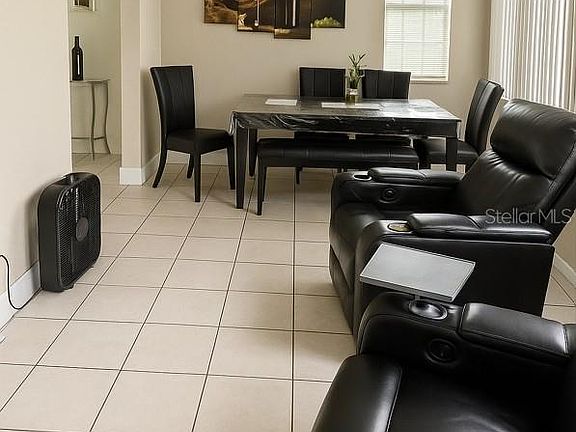 4th image of 36 Areca Dr
