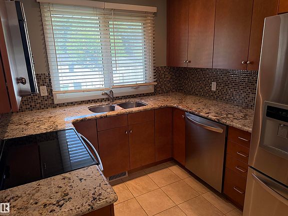 5th image of 12124 51st St NW