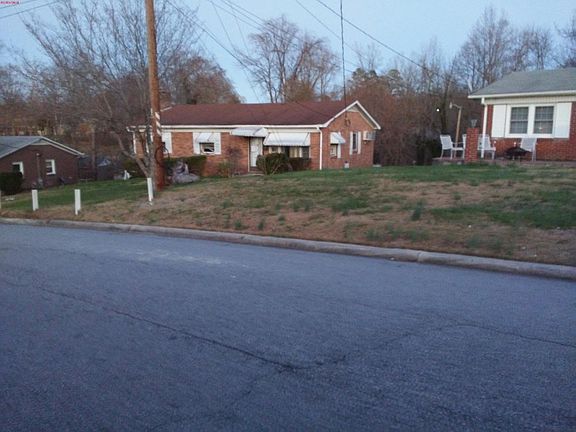 4th image of 825 Bowerwood Dr