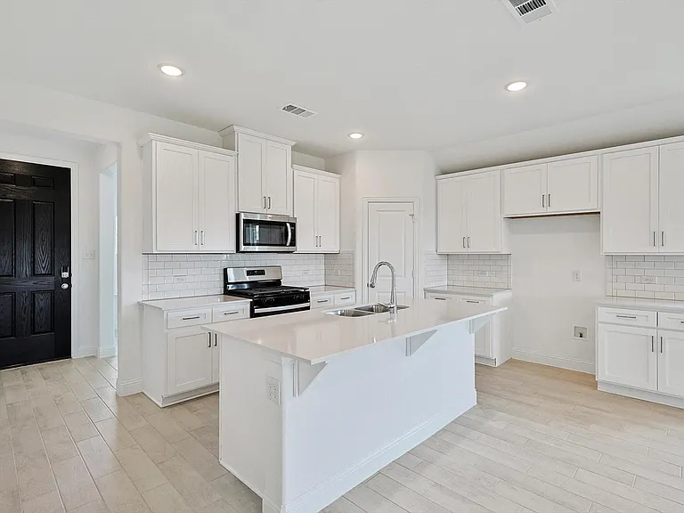 509 Amenduni Ln — Photo 12