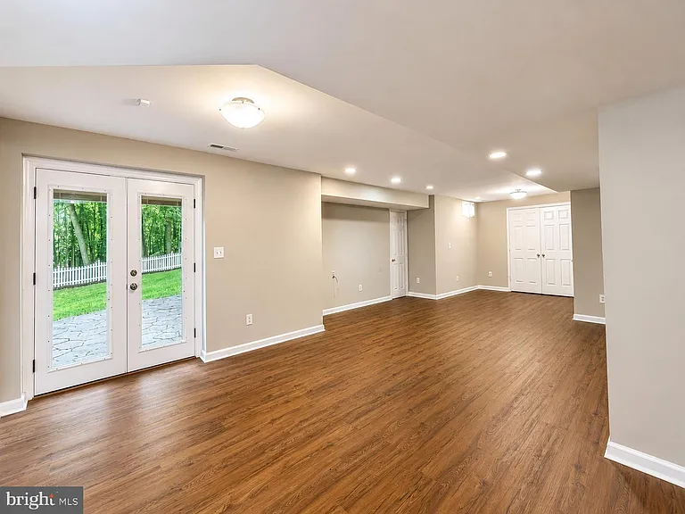 14047 Sable Ct — Photo 27