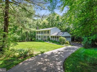11309 Hunt Farm Ln, Oakton, VA 22124