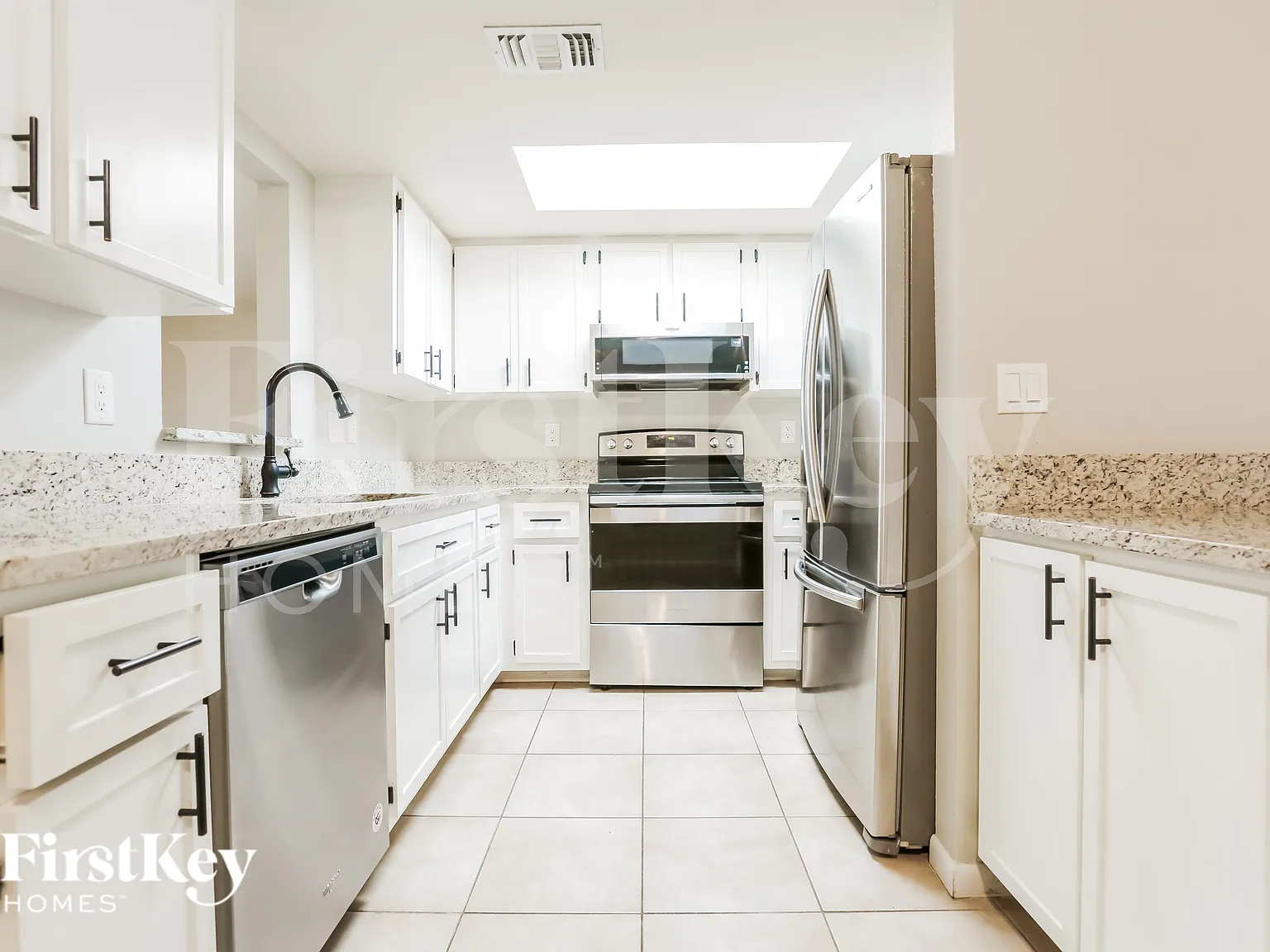 3 bed, 3.0 bath, 1861 sqft, $1,735 — Photo 4