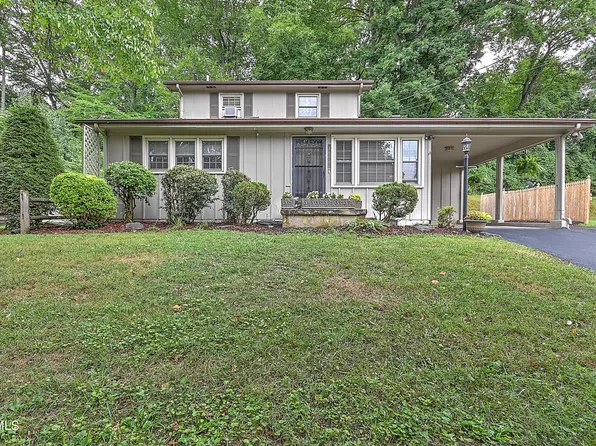 1529 Valley Dr, Bristol, TN 37620