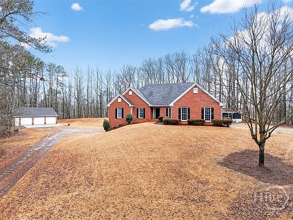 2nd image of 1194 Foster Road