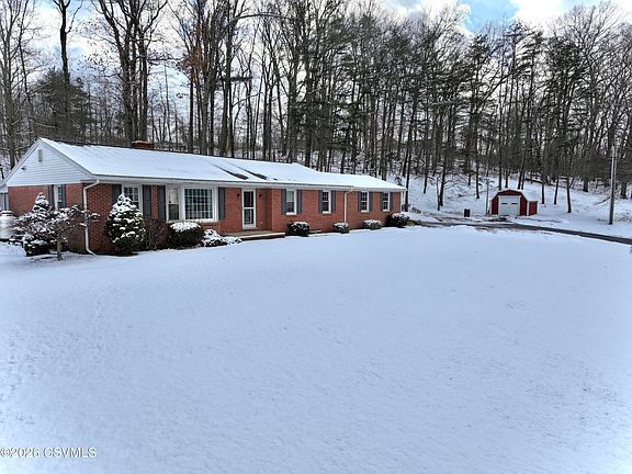 2nd image of 1060 App Rd