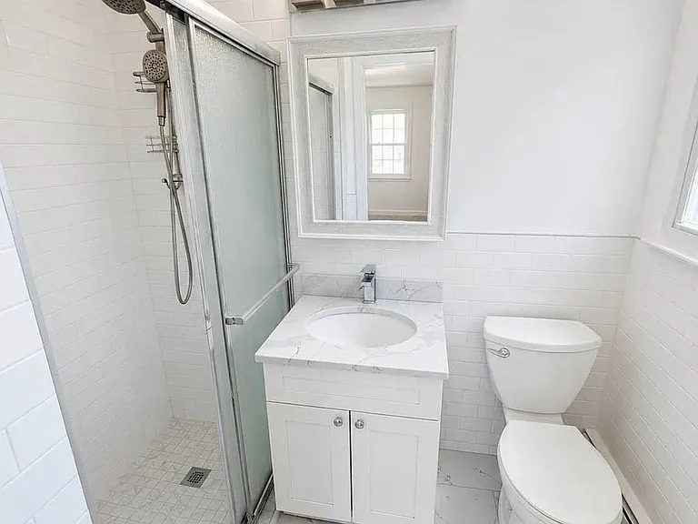 89-06 Doran Ave #2F — Photo 19