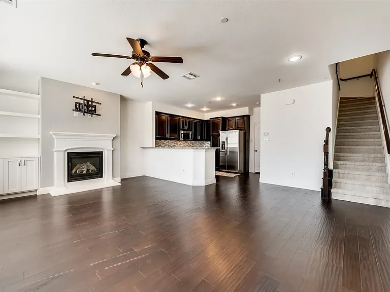 5745 Headquarters Dr — Photo 16