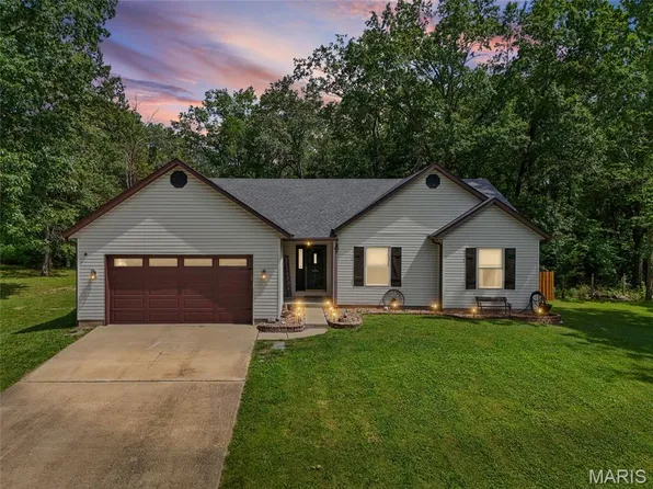 4363 Jefferson Dr, Hillsboro, MO 63050