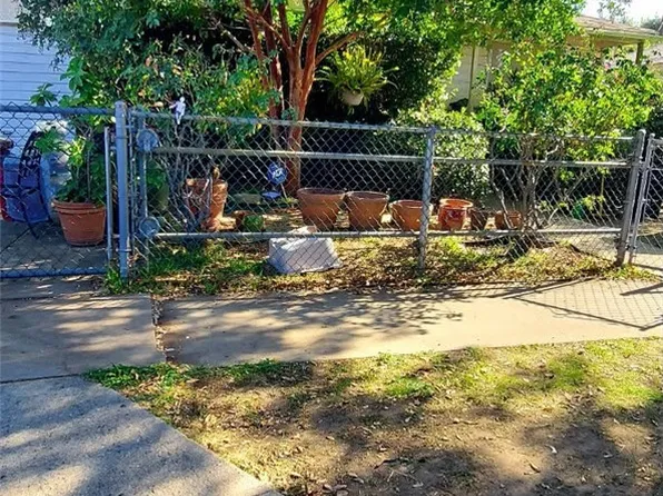14210 Lorne St, Panorama City, CA 91402