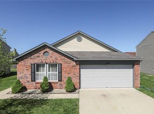 5654 Grassy Bank Dr, Indianapolis, IN