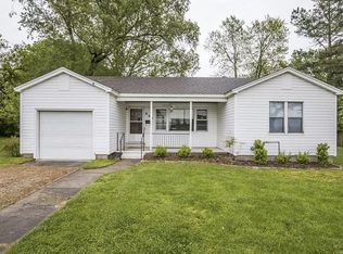 805 SE C St, Bentonville, AR 72712