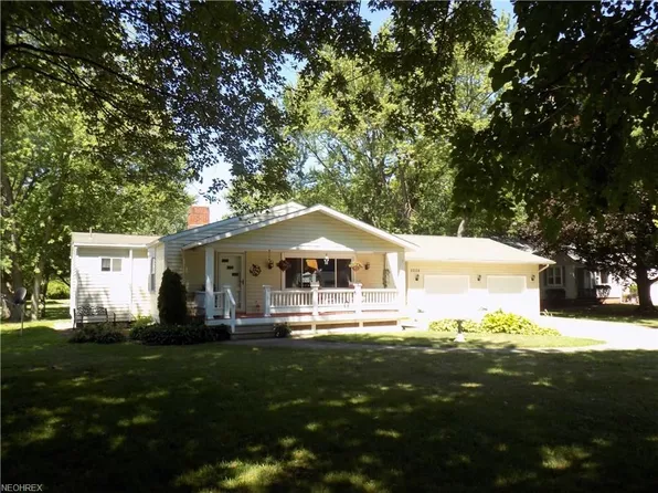 2026 Wallace Ln, Lorain, OH 44053