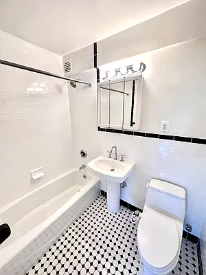 Rented by Addison Property Group | media 10