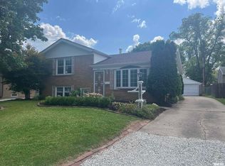 4814 27th Ave, Moline, IL 61265