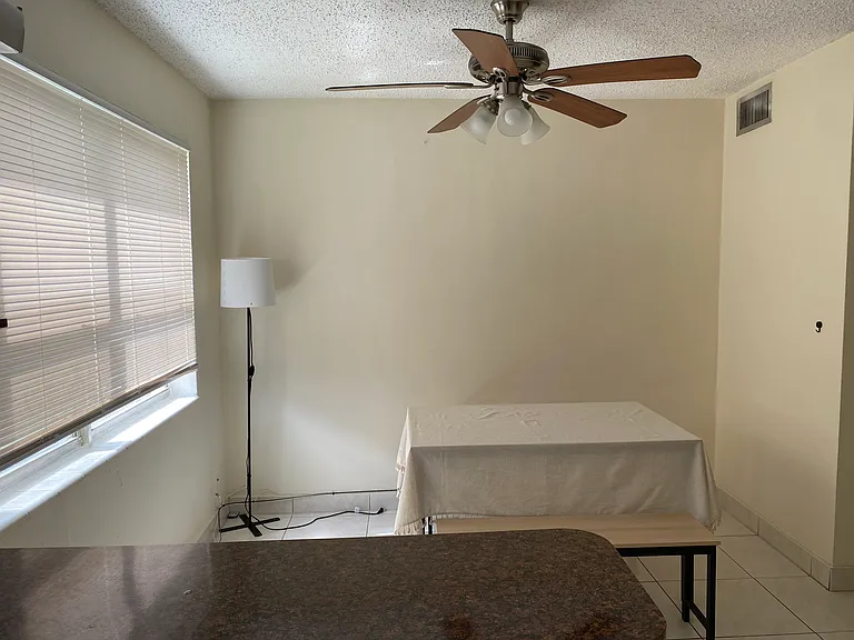 5720 SW 90th Ave #1 — Photo 4